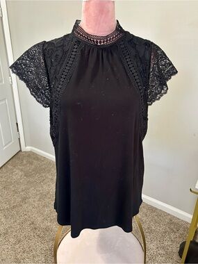 Cable & Gauge Black Lace-Detail Flutter Sleeve Top
